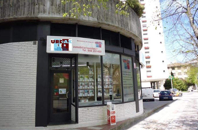 agencia inmobiliaria urdax pamplona